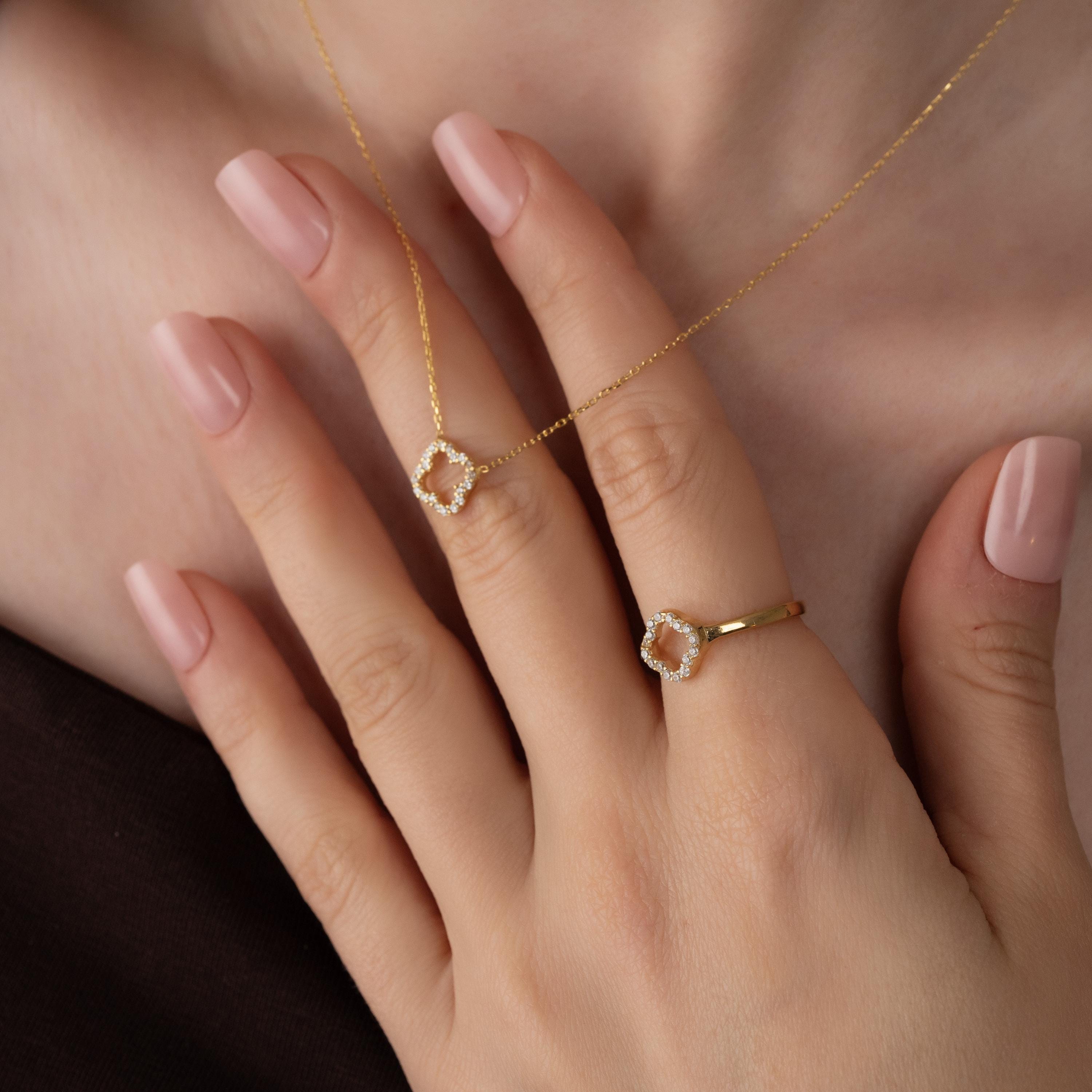 Elegant Four Leaf Clover Jewelry Set - Sterling Silver