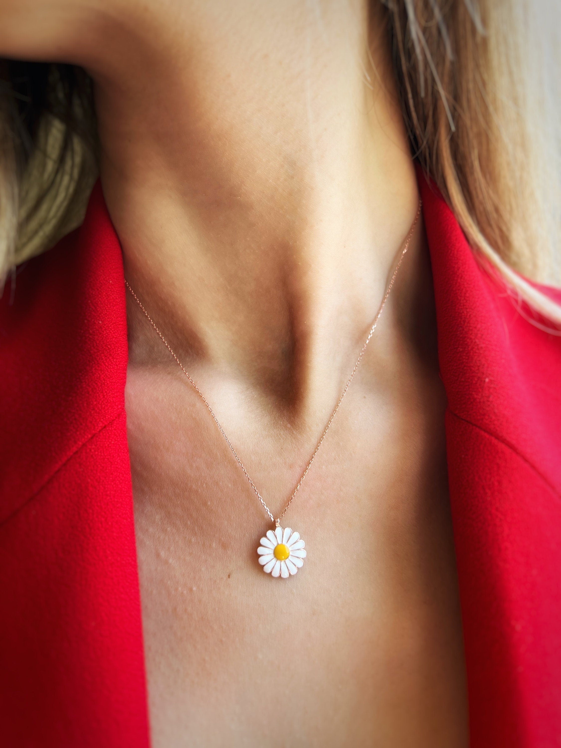 Daisy Flower Necklace - Sterling Silver