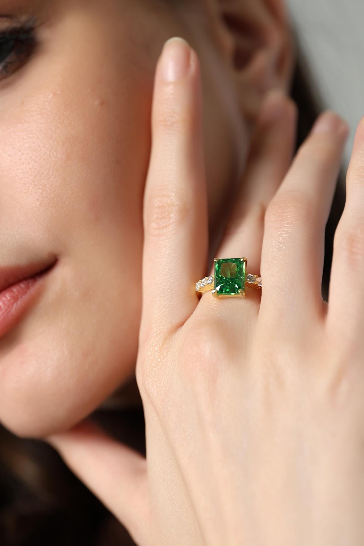 Princess Cut Emerald Ring - Sterling Silver