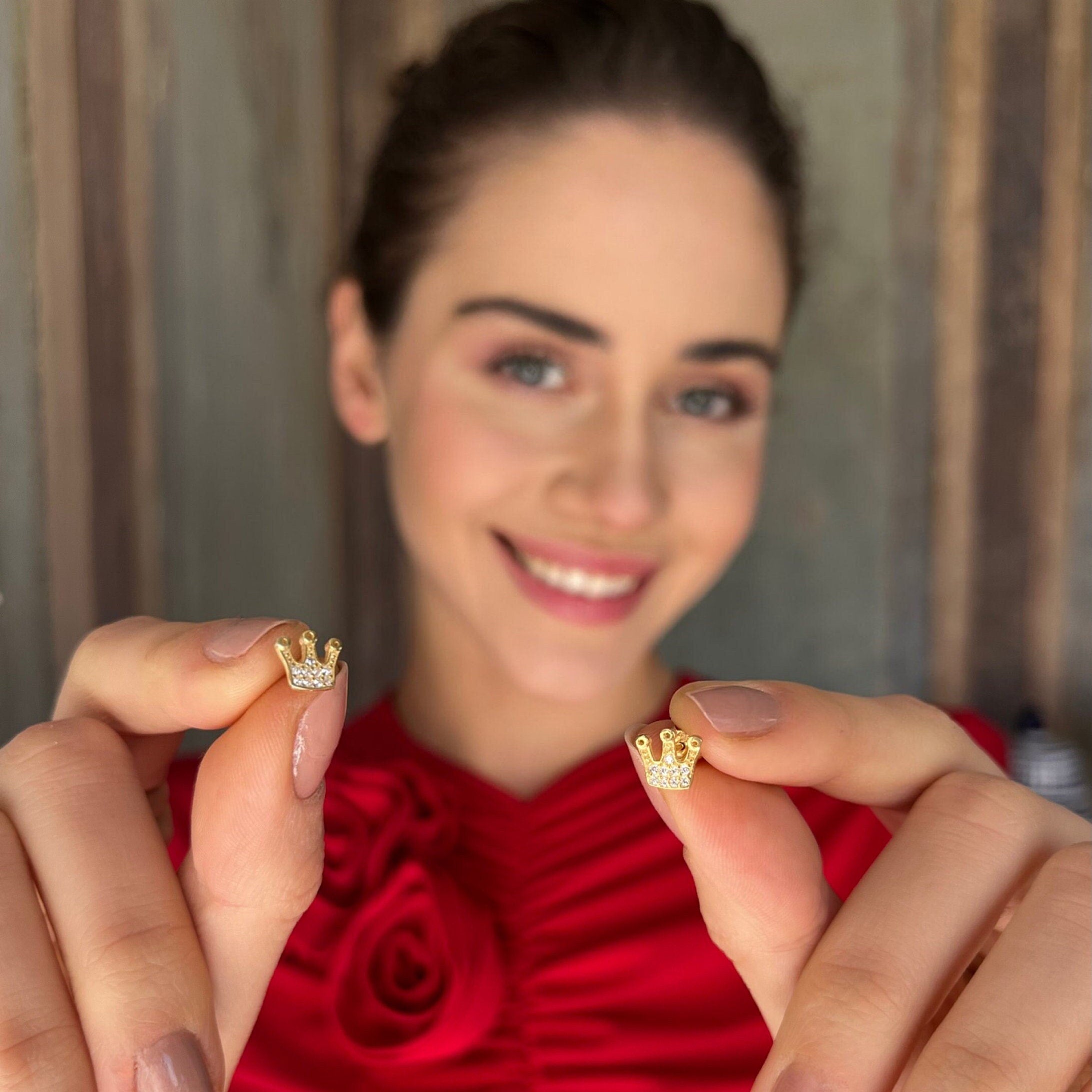 Elegant CZ Crown Stud Earrings - Sterling Silver